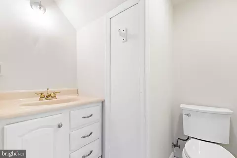 983 10th St, Pasadena, MD 21122 photo 26