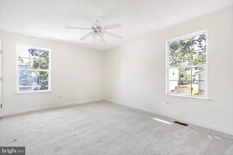 983 10th St, Pasadena, MD 21122 photo 15