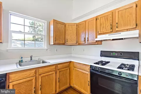 983 10th St, Pasadena, MD 21122 photo 9