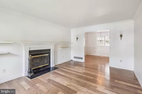633 Dunberry Dr, Arnold, MD 21012 photo 6