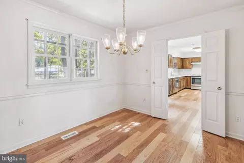 633 Dunberry Dr, Arnold, MD 21012 photo 9