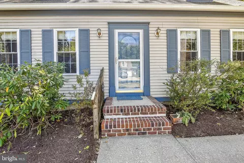 633 Dunberry Dr, Arnold, MD 21012 photo 4