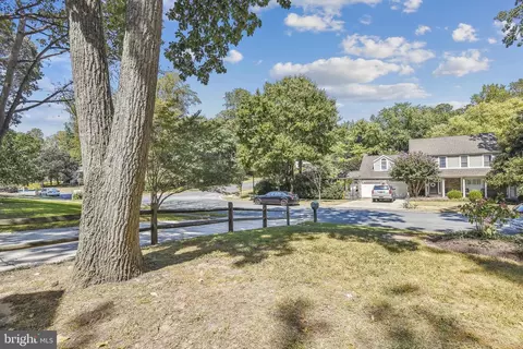 633 Dunberry Dr, Arnold, MD 21012 photo 3
