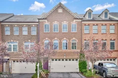 2525 Rolling Forest Dr, Hanover, MD 21076 photo 2