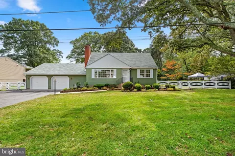 1061 Lido Dr, Annapolis, MD 21409