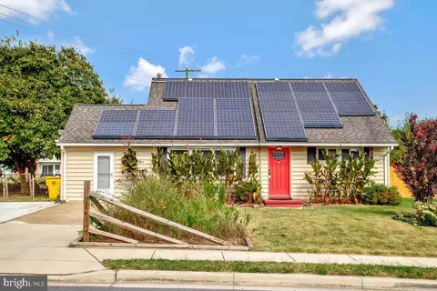 2 Thomas Rd, Glen Burnie, MD 21060