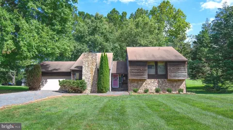1072 Red Maple Ct, Davidsonville, MD 21035