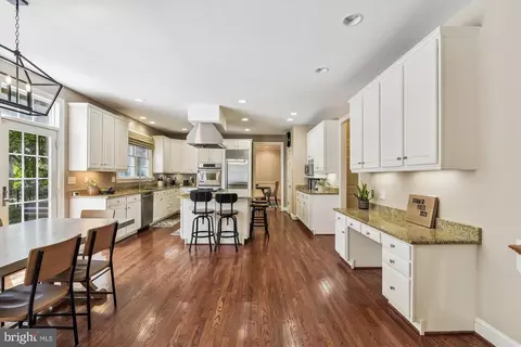 241 Ebb Point Ln, Annapolis, MD 21401 photo 2