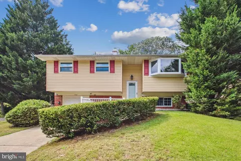 7997 Nolcrest Rd, Glen Burnie, MD 21061