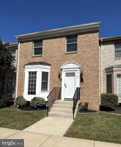 1124 Jeffrey Dr, Crofton, MD 21114