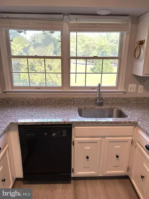 1124 Jeffrey Dr, Crofton, MD 21114 photo 7