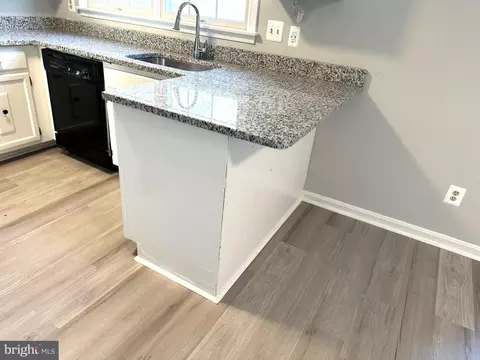 1124 Jeffrey Dr, Crofton, MD 21114 photo 8