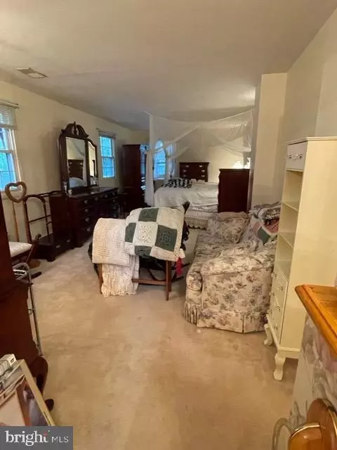 551 Williamsburg Ln, Odenton, MD 21113 photo 17