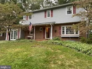551 Williamsburg Ln, Odenton, MD 21113 photo 3