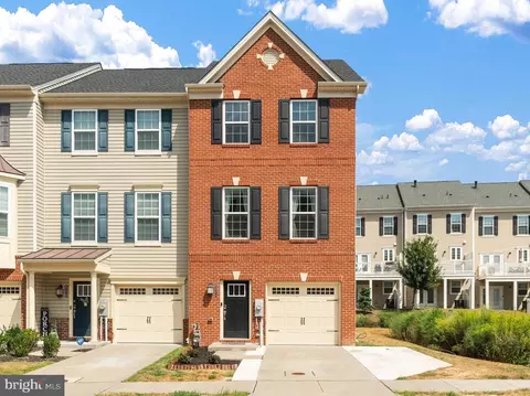 8331 Daydream Cres, Pasadena, MD 21122