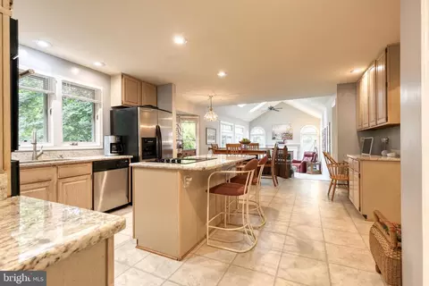 1141 Charing Cross Dr, Crofton, MD 21114 photo 10