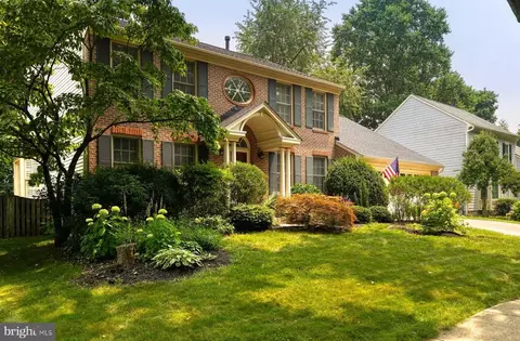 1141 Charing Cross Dr, Crofton, MD 21114 photo 3