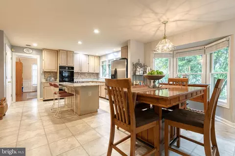 1141 Charing Cross Dr, Crofton, MD 21114 photo 14