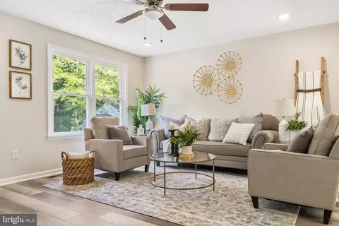 321 Nature Walk Ln, Pasadena, MD 21122