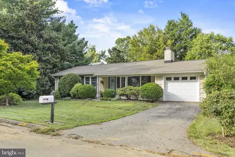 1517 Winchester Rd, Annapolis, MD 21409