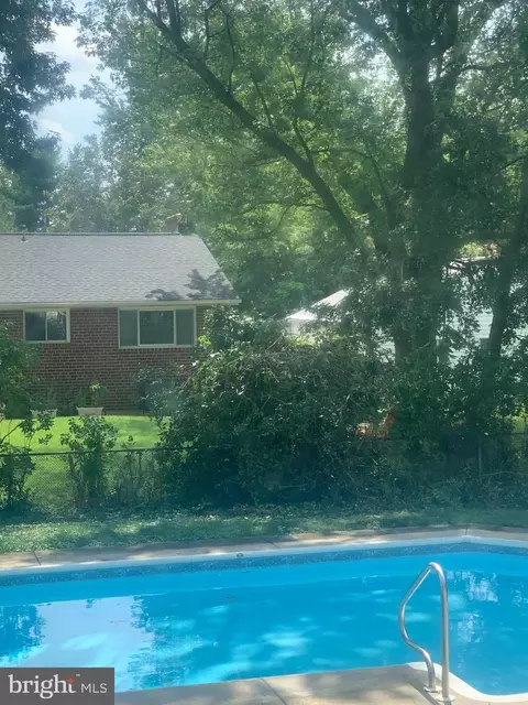 8484 Virginia Ave, Pasadena, MD 21122 photo 10