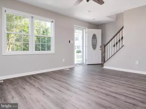 1280 Holmespun Dr, Pasadena, MD 21122 photo 5