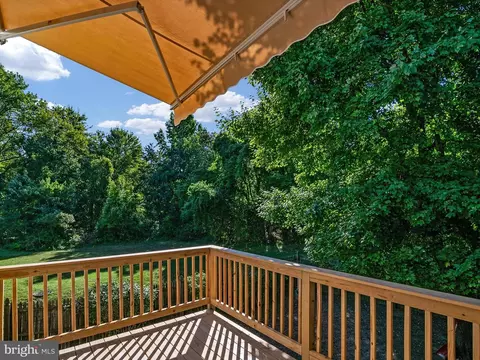 1280 Holmespun Dr, Pasadena, MD 21122 photo 2
