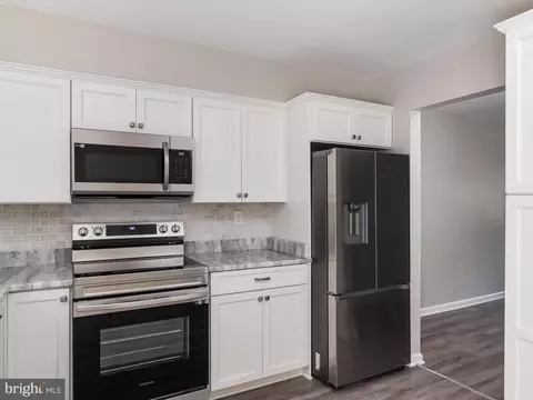 1280 Holmespun Dr, Pasadena, MD 21122 photo 8