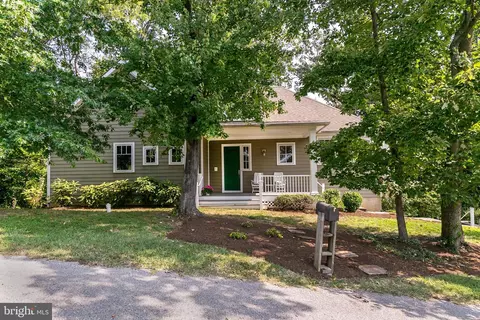 1604 Riverside Dr, Annapolis, MD 21409 photo 2
