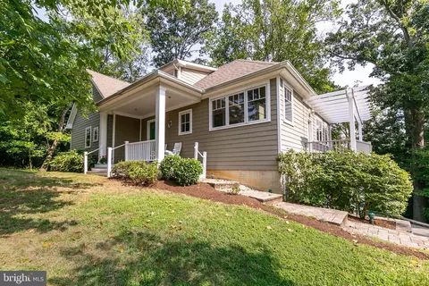 1604 Riverside Dr, Annapolis, MD 21409