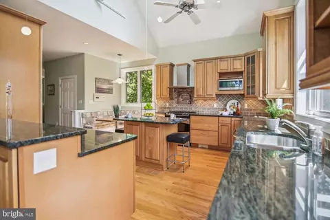 1604 Riverside Dr, Annapolis, MD 21409 photo 13