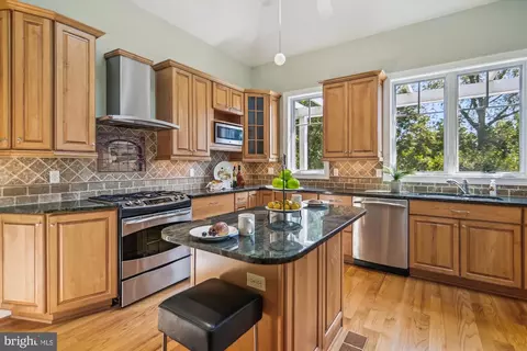 1604 Riverside Dr, Annapolis, MD 21409 photo 17
