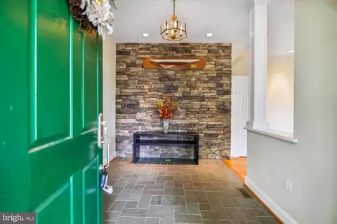1604 Riverside Dr, Annapolis, MD 21409 photo 5
