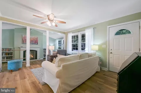 859 Severn Ave, Edgewater, MD 21037 photo 6