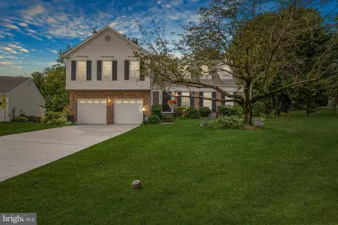 255 Autumn Chase Dr, Annapolis, MD 21401