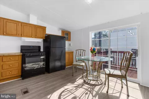 97 Chesapeake Mobil Ct, Hanover, MD 21076 photo 8