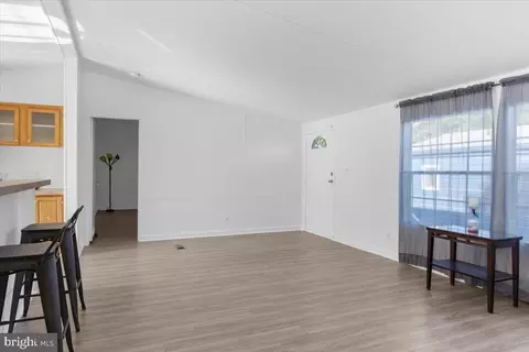 97 Chesapeake Mobil Ct, Hanover, MD 21076 photo 6