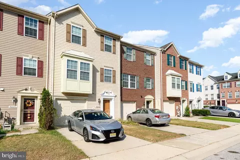 7273 Mockingbird Cir, Glen Burnie, MD 21060 photo 2