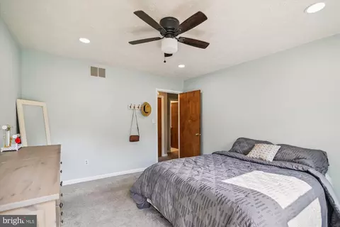 7825 Elberta Dr, Severn, MD 21144 photo 27