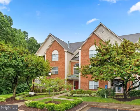 623 Admiral Dr #202, Annapolis, MD 21401
