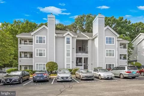 604 Moonglow Rd #103, Odenton, MD 21113