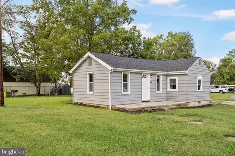 8166 Forest Glen Dr, Pasadena, MD 21122 photo 24