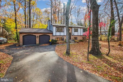 989 Sherwood Forest Rd, Annapolis, MD 21401