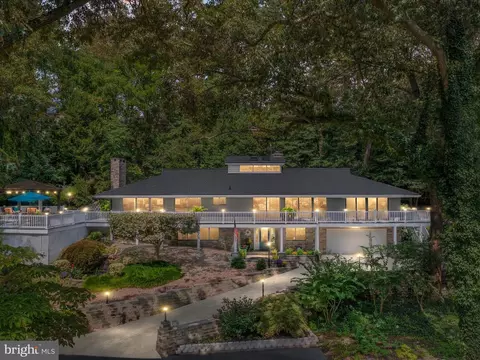 7 Seaward Dr, Severna Park, MD 21146