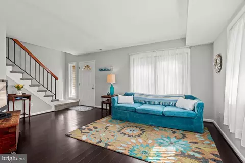1935 Bellarbor Cir, Crofton, MD 21114 photo 5