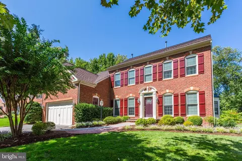 5 Watkins Row, Edgewater, MD 21037