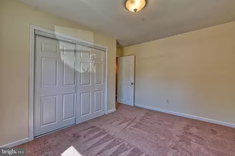 8384 Lockwood Rd, Pasadena, MD 21122 photo 13