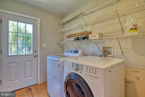 8384 Lockwood Rd, Pasadena, MD 21122 photo 10
