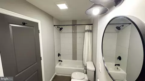 303 Green Dr, Pasadena, MD 21122 photo 10