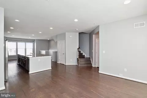 8015 Clovis Way, Hanover, MD 21076 photo 5